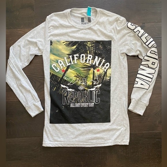 Bailey Apparel Long-sleeve Crew Neck         “California Republic” - Picture 1 of 6
